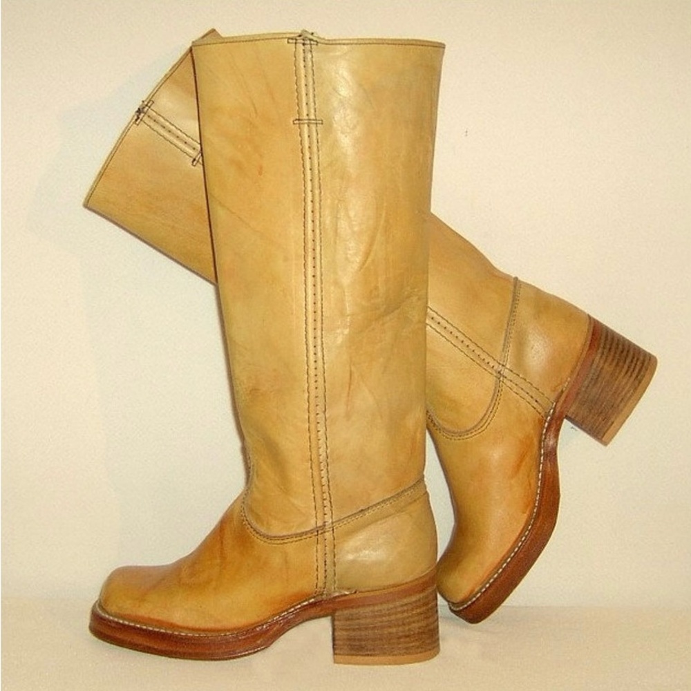 NEVER WORN - Campus Boot - Size 5